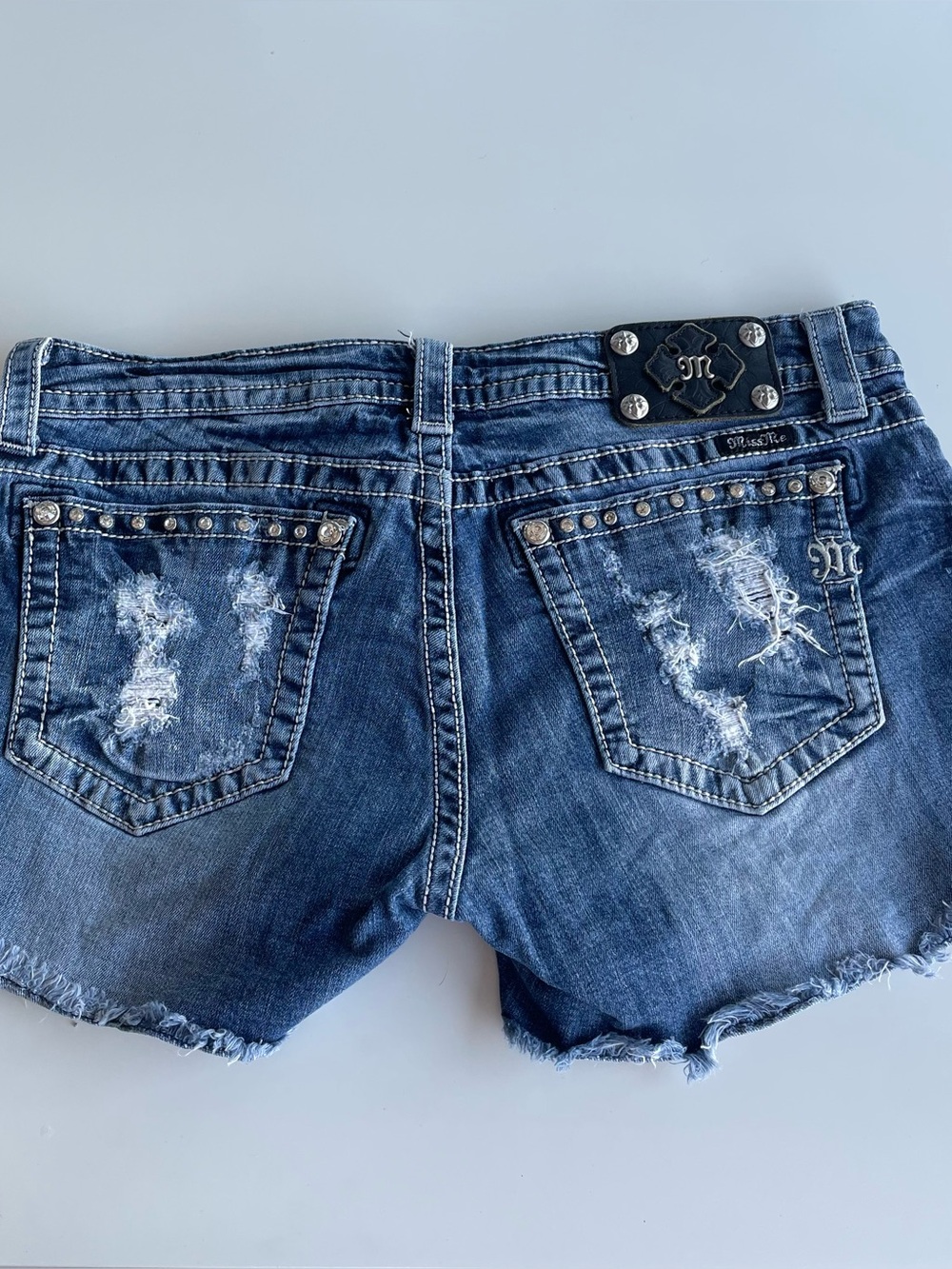 Miss Me American Flag Denim Shorts Size 32 Studded Distressed Y2K Patriotic Fest - Picture 2 of 6